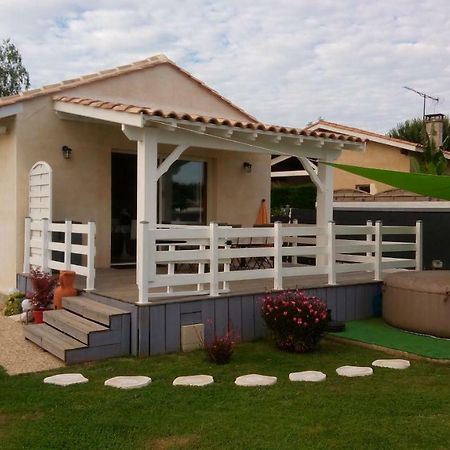 Villa La Rivière à Pujols  Extérieur photo