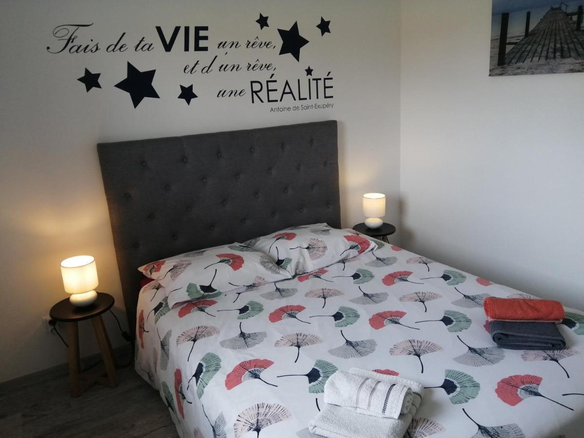Villa La Rivière à Pujols  Extérieur photo