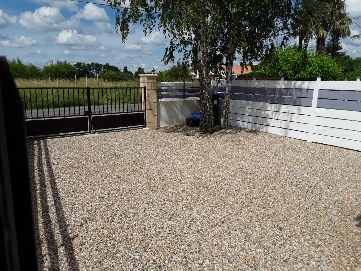 Villa La Rivière à Pujols  Extérieur photo